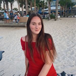 Meet your Posher, Jess 😊